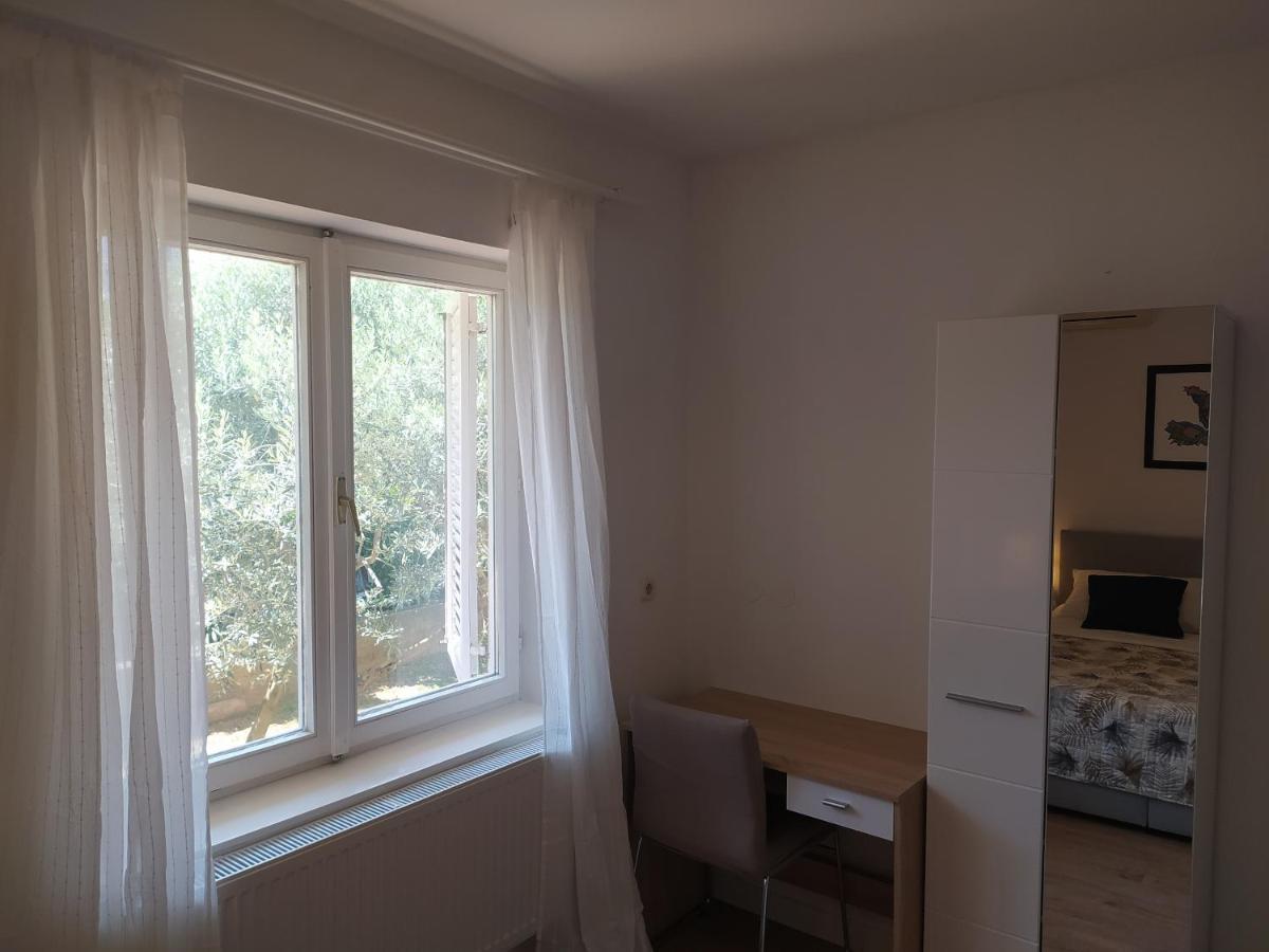 Apartment & Rooms Poppy Rose Zadar Exterior photo