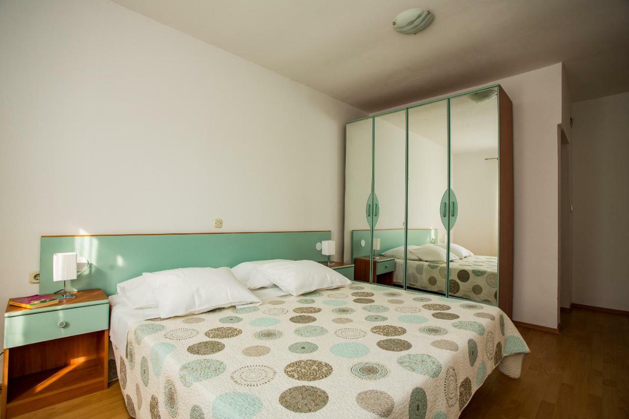 Apartment & Rooms Poppy Rose Zadar Exterior photo